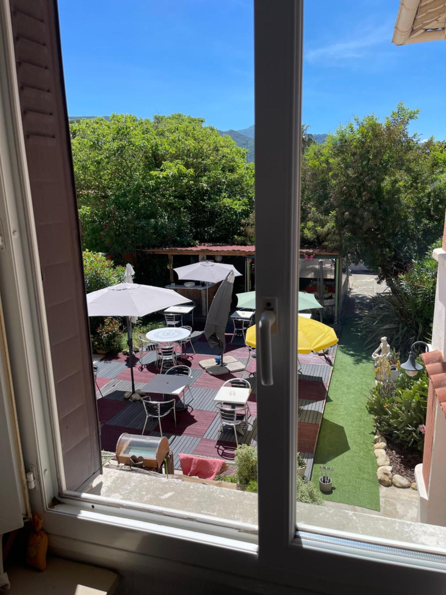 Hotel Clair Logis أرجيليه- سور- مير المظهر الخارجي الصورة