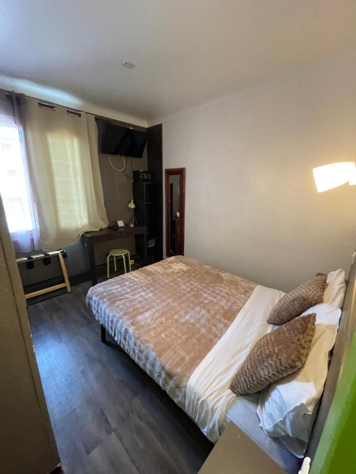 Hotel Clair Logis أرجيليه- سور- مير المظهر الخارجي الصورة