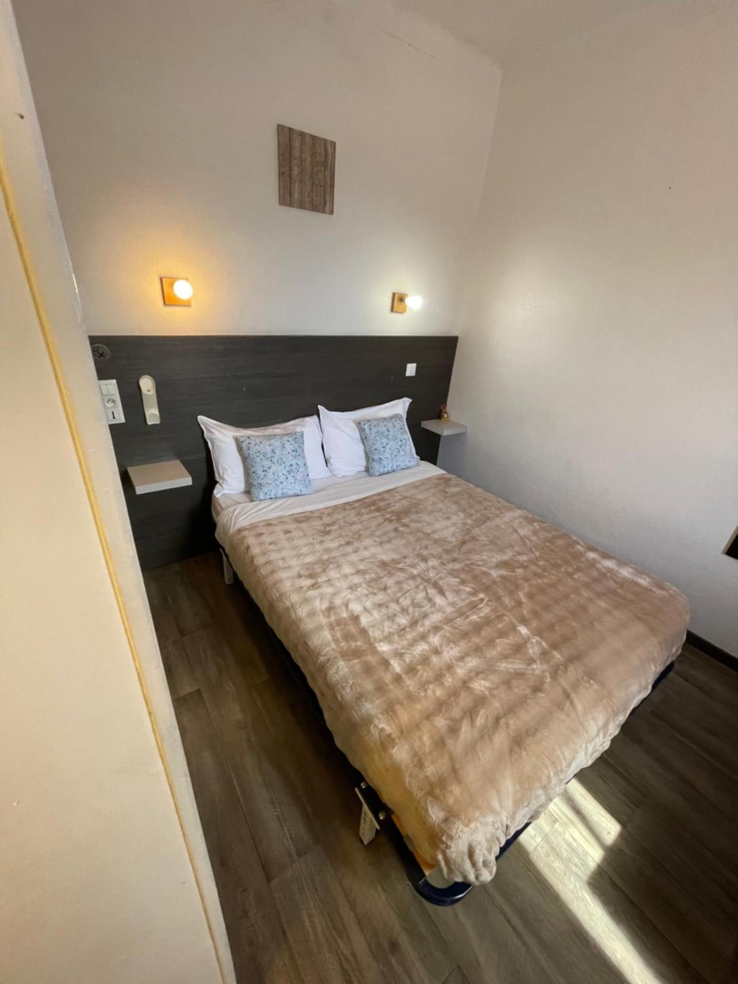 Hotel Clair Logis أرجيليه- سور- مير المظهر الخارجي الصورة