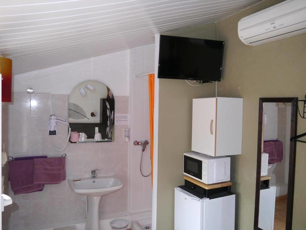 Hotel Clair Logis أرجيليه- سور- مير المظهر الخارجي الصورة
