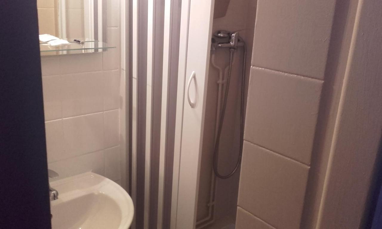 Hotel Clair Logis أرجيليه- سور- مير المظهر الخارجي الصورة
